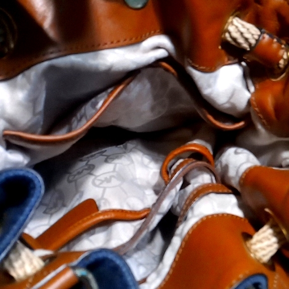 Mk bucket tote - Picture 1 of 3